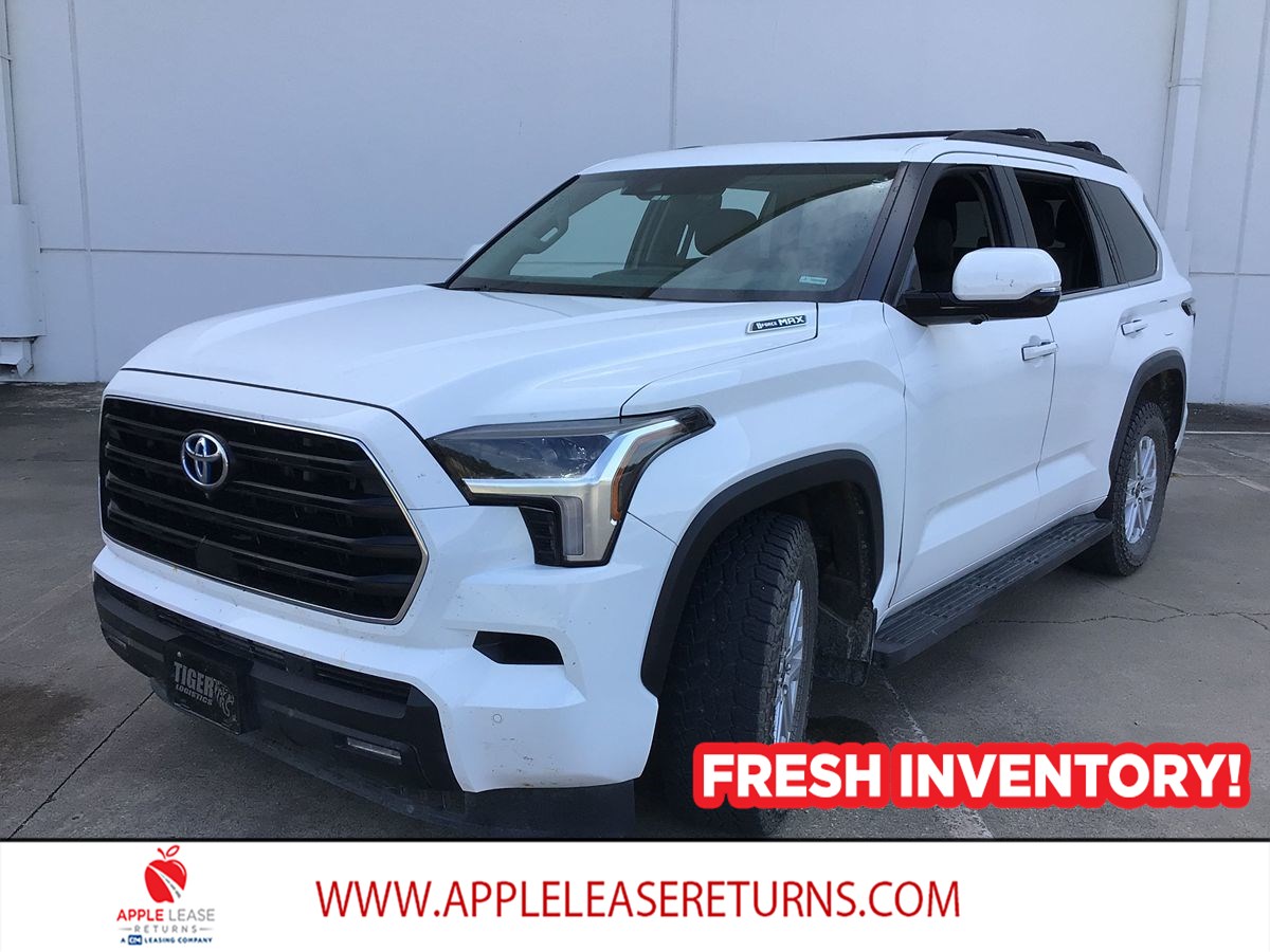 Toyota Sequoia photo 2