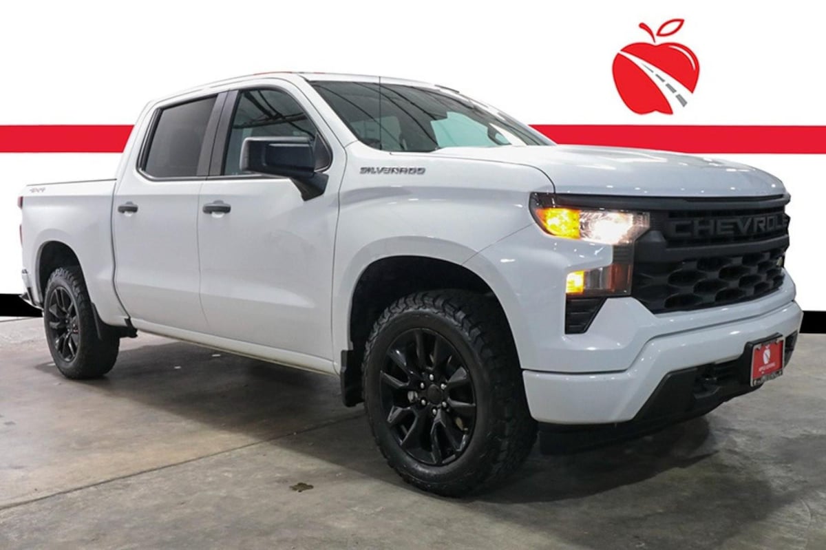 2023 Chevrolet Silverado 1500 Custom