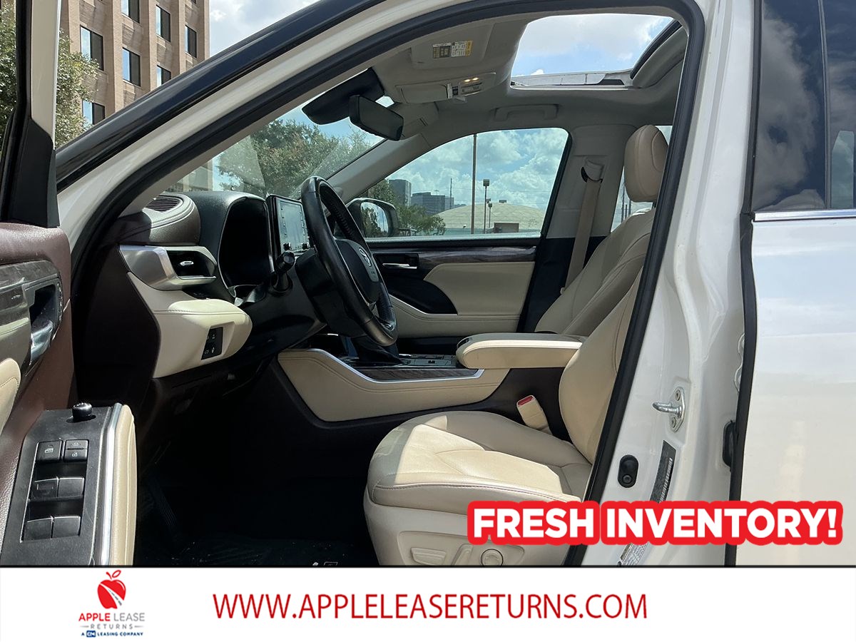 Toyota Highlander photo 7