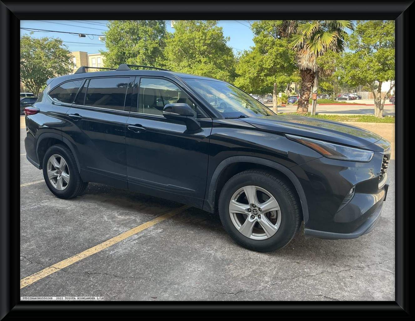 2022 Toyota Highlander LE