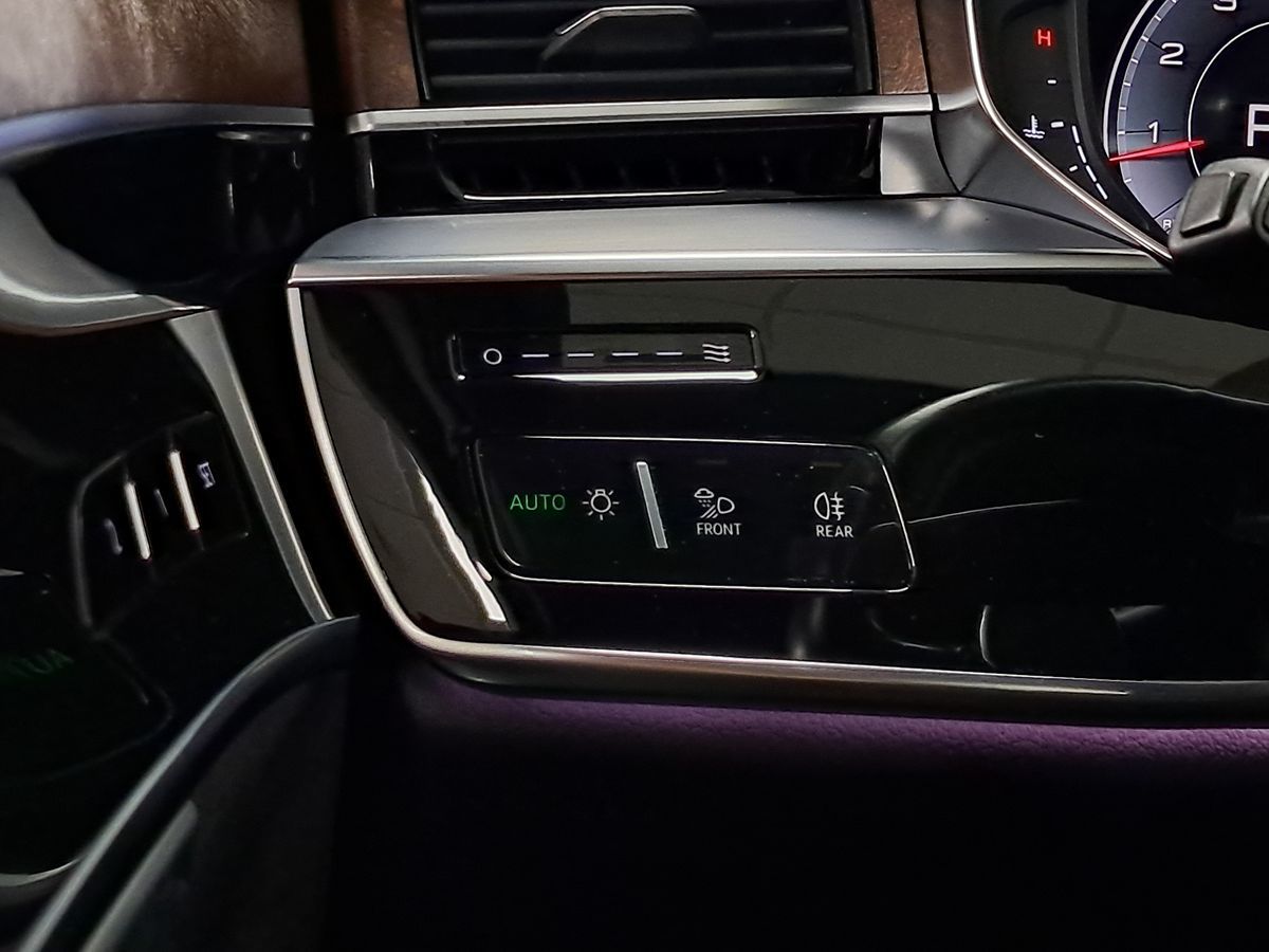 2021 Audi A8 Base - Photo 19