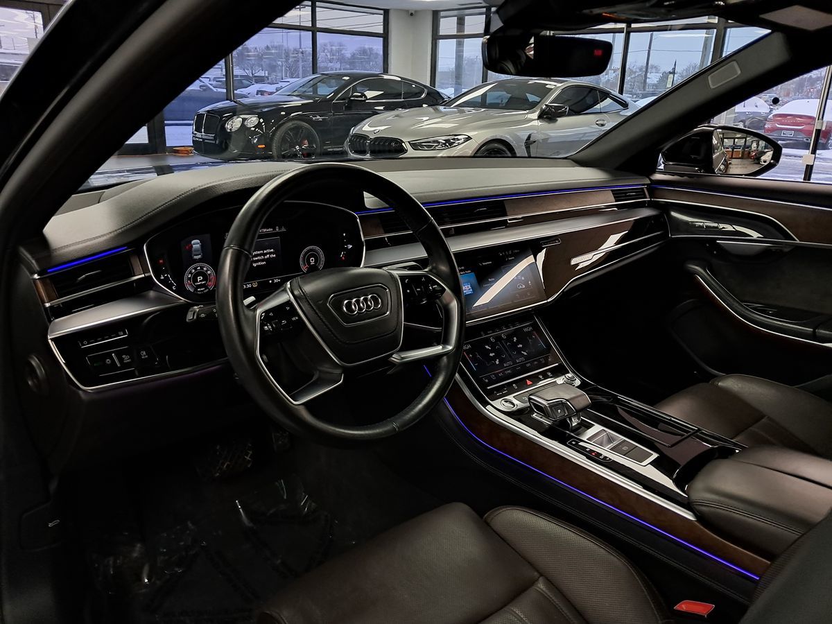 2021 Audi A8 L 60 TFSI Quattro photo 4