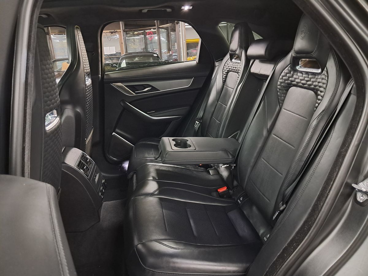 2021 Jaguar F-PACE SVR Premium photo 32