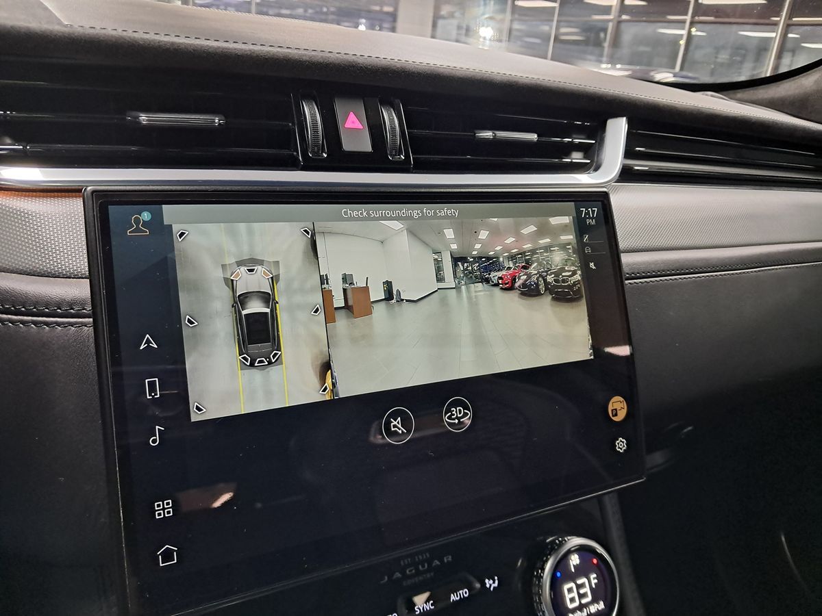 2021 Jaguar F-PACE SVR Premium photo 20