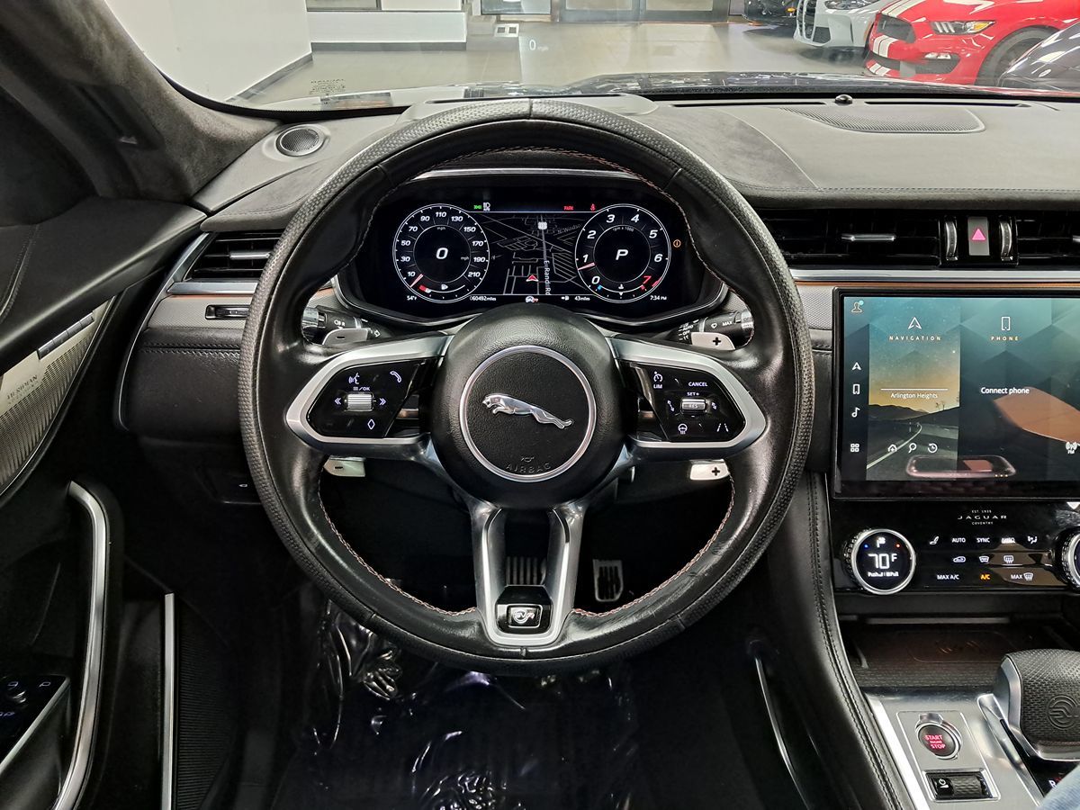 2021 Jaguar F-PACE SVR Premium photo 7