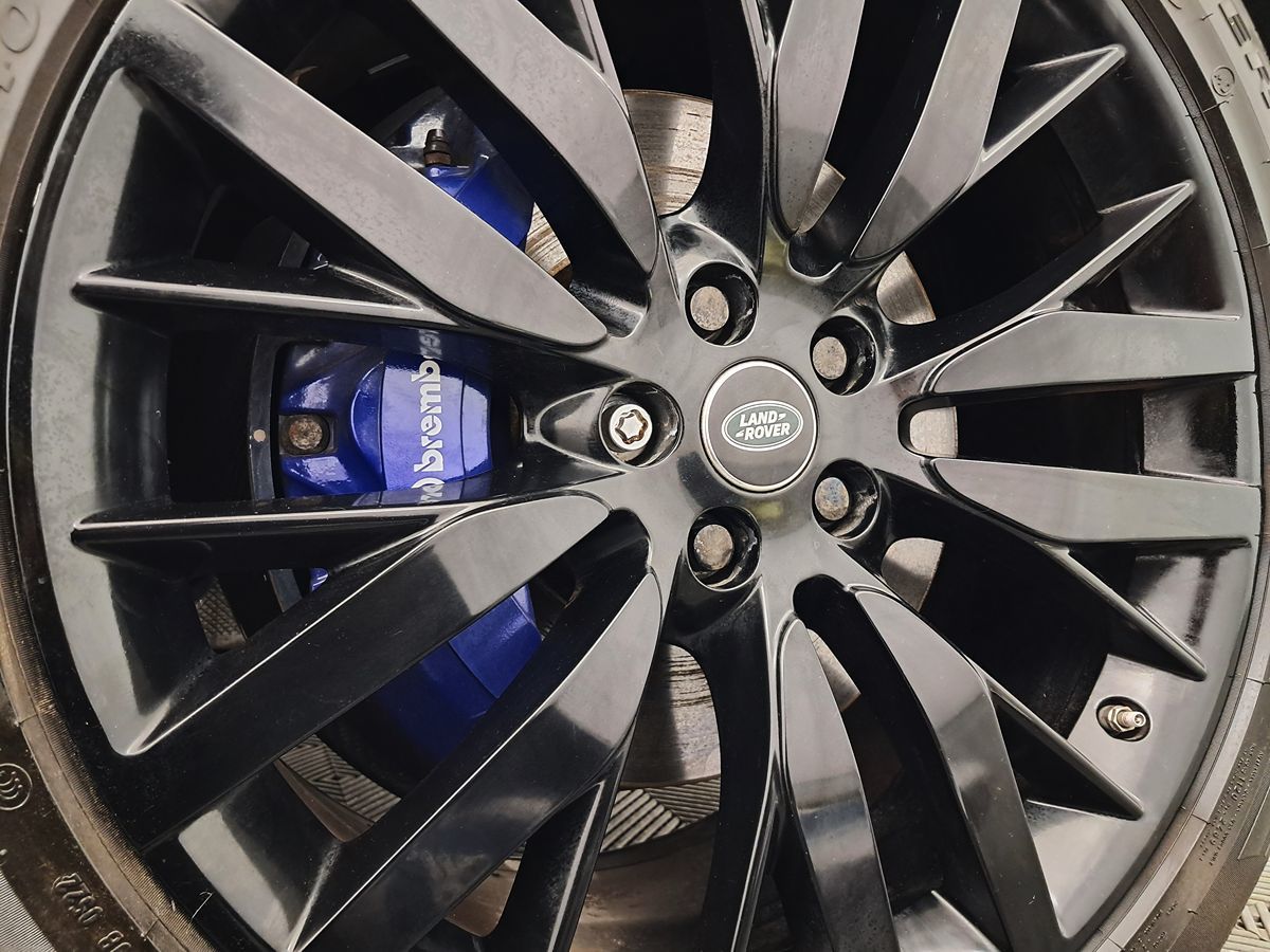 2017 Land Rover Range Rover Sport SVR - Photo 6
