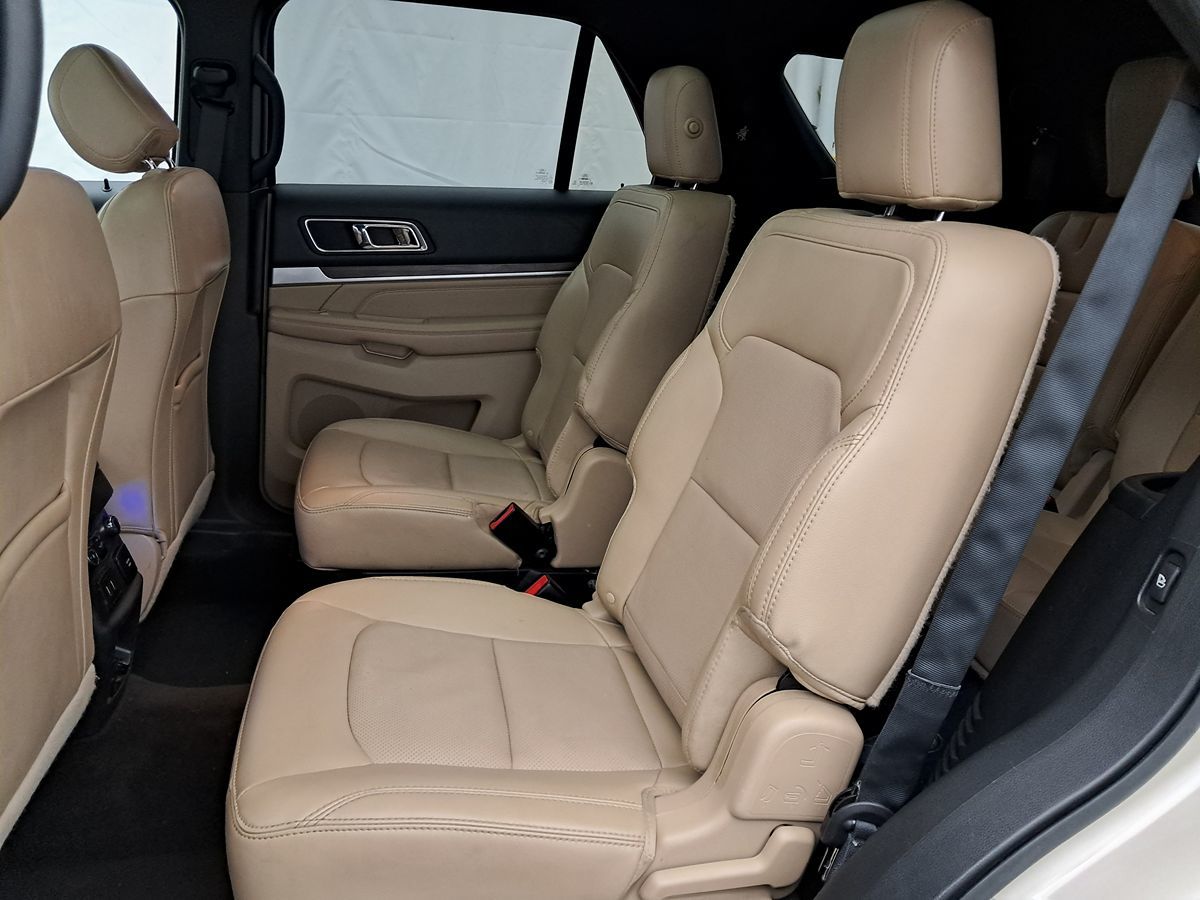 2017 Ford Explorer Limited - Photo 24