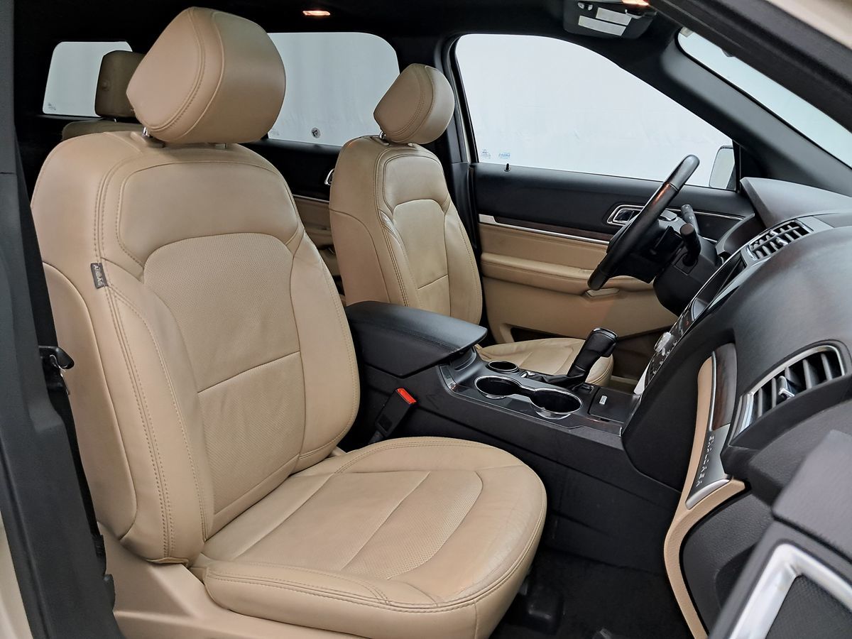 2017 Ford Explorer Limited - Photo 30