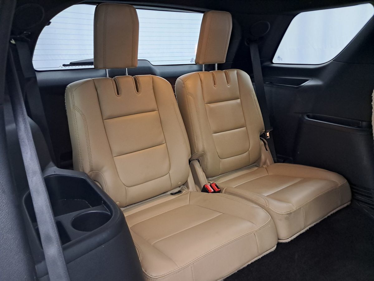 2017 Ford Explorer Limited - Photo 28