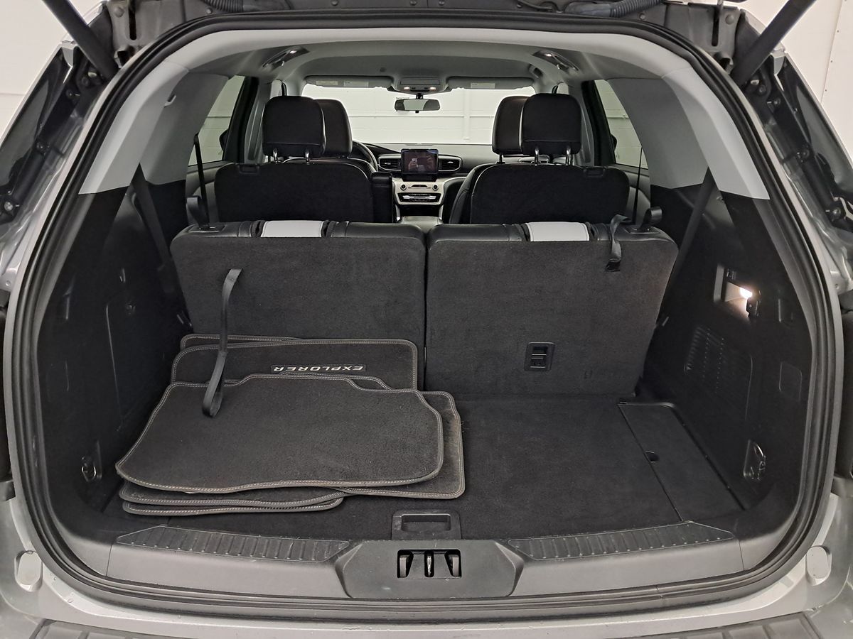 2021 Ford Explorer XLT photo 23