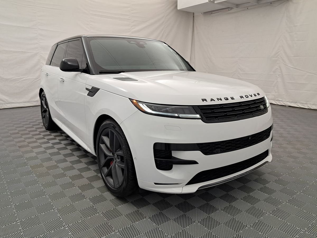 2024 Land Rover Range Rover Sport SE photo 2