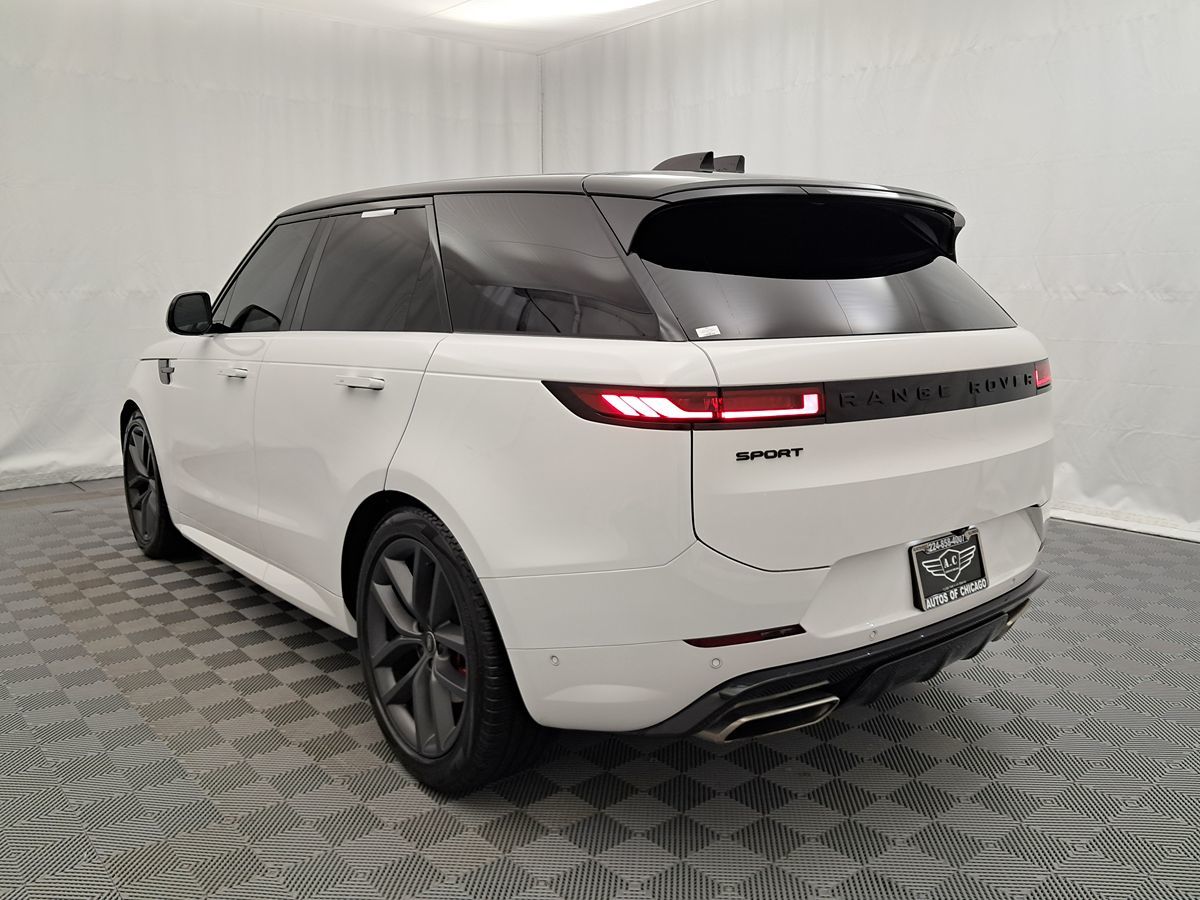 2024 Land Rover Range Rover Sport SE photo 4