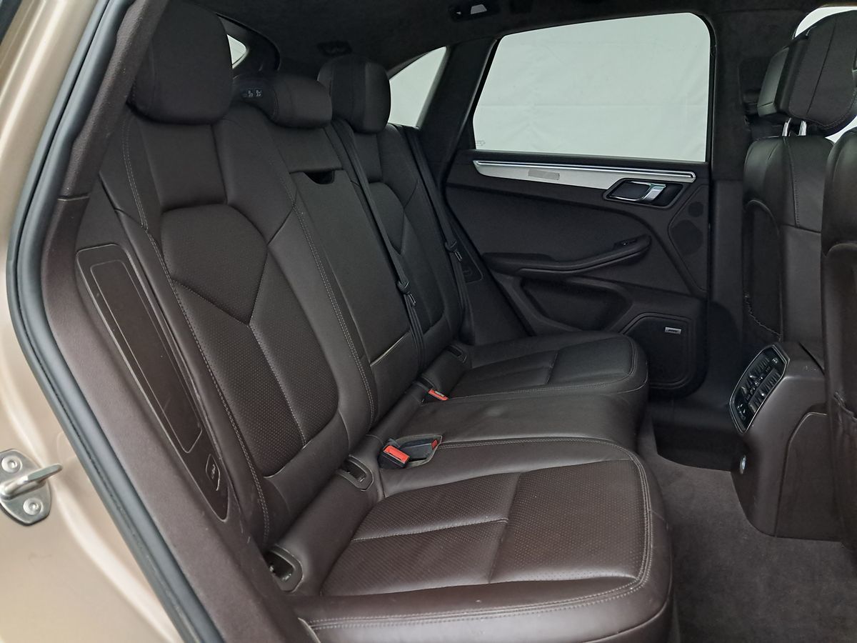 Sold 2016 Porsche Macan Turbo AWD Premium in Arlington Heights