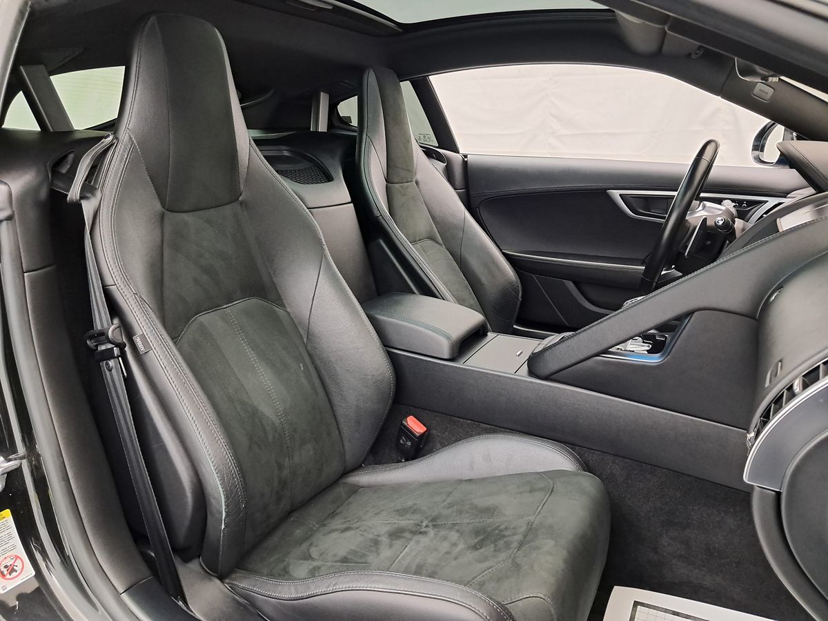 2021 Jaguar F-TYPE P300 photo 24