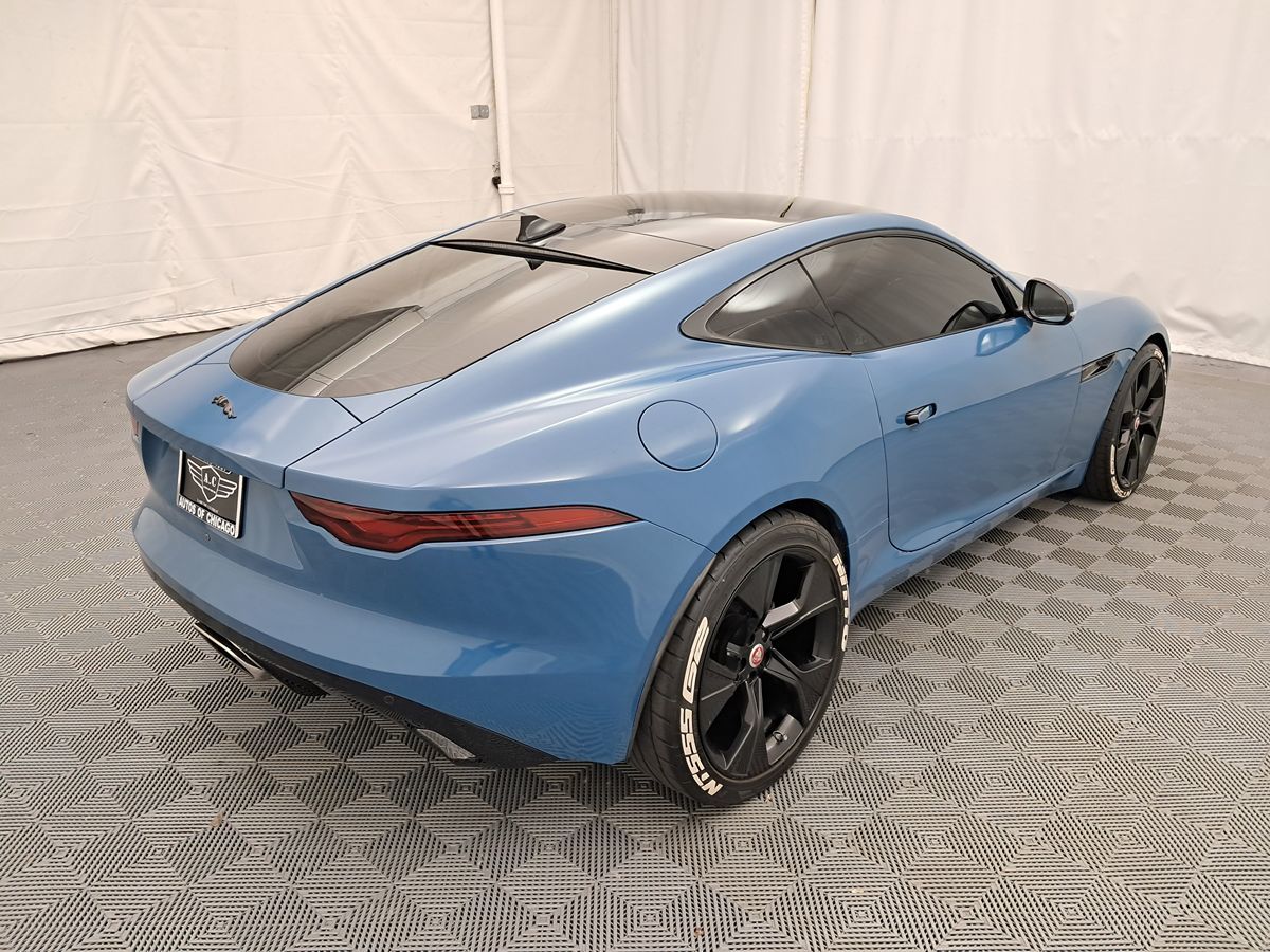 2021 Jaguar F-TYPE P300 photo 4