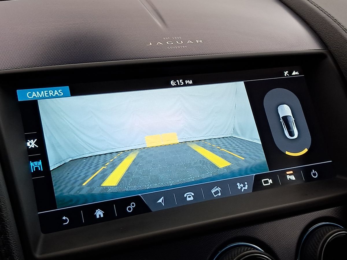 2021 Jaguar F-TYPE P300 photo 18