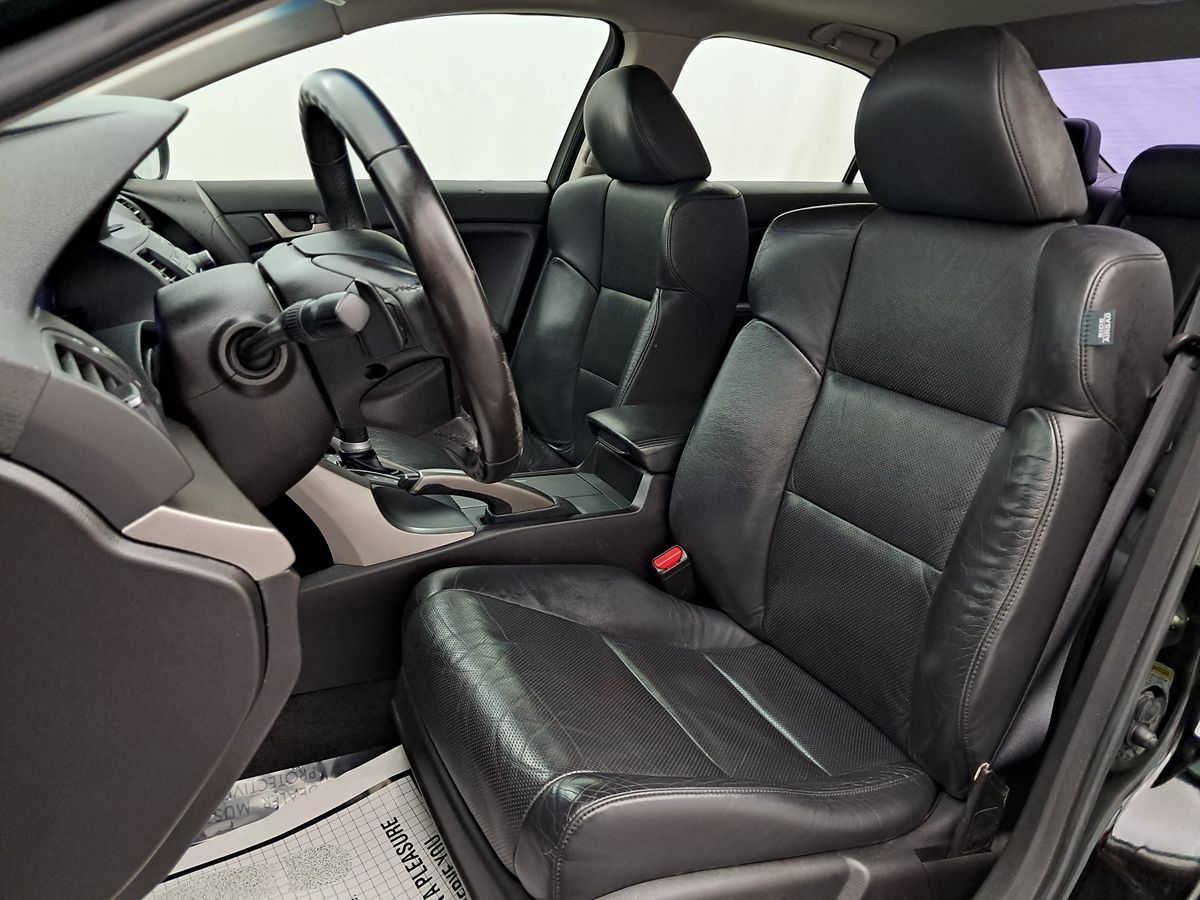 2010 Acura TSX photo 4