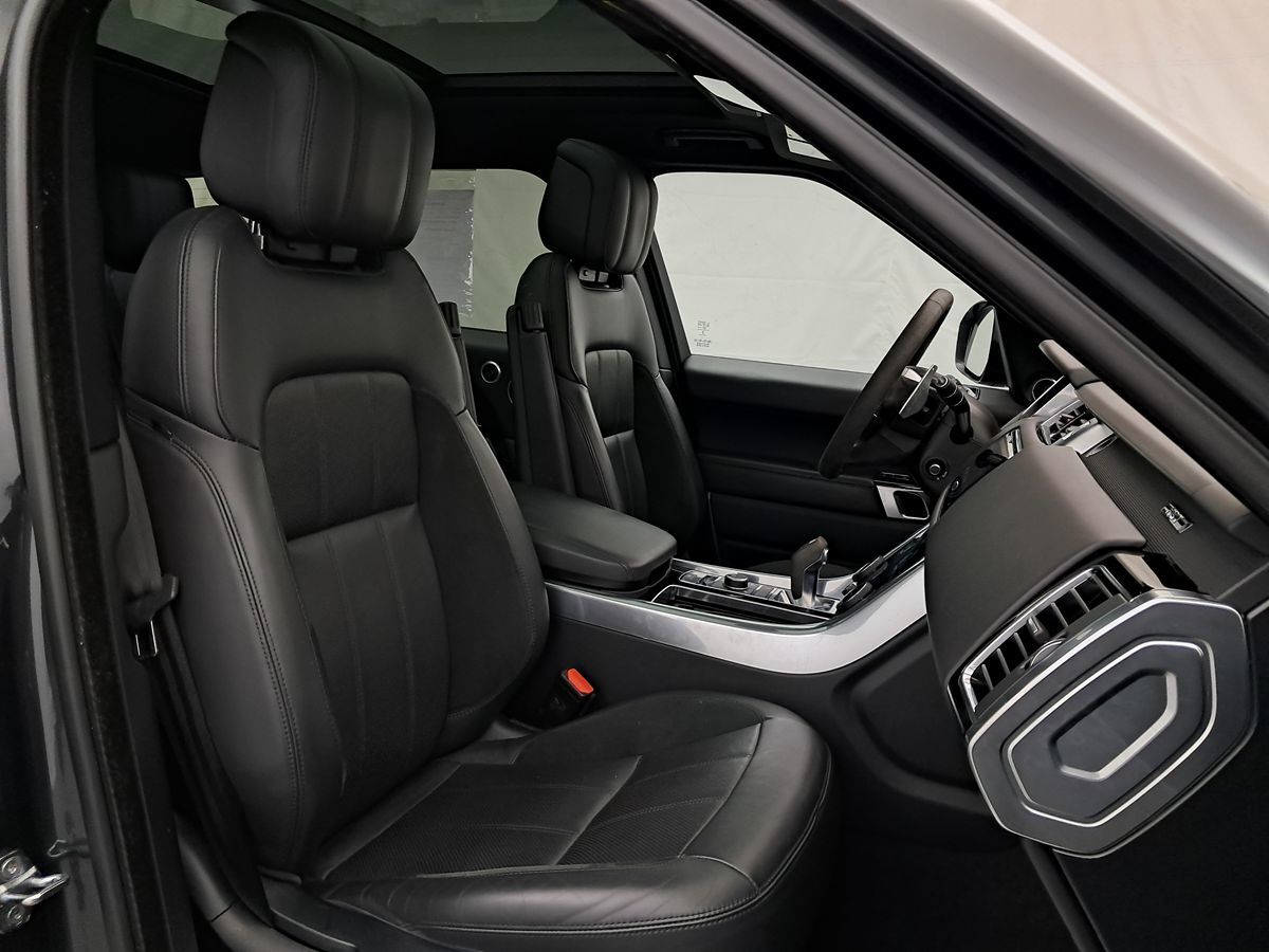 2019 Land Rover Range Rover Sport HST photo 26
