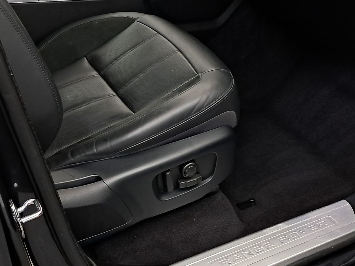 2019 Land Rover Range Rover Sport HST photo 27