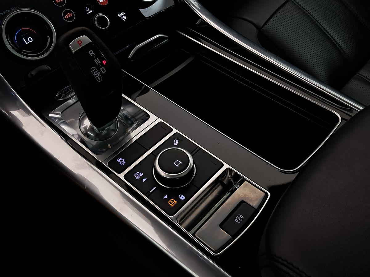 2019 Land Rover Range Rover Sport HST photo 20