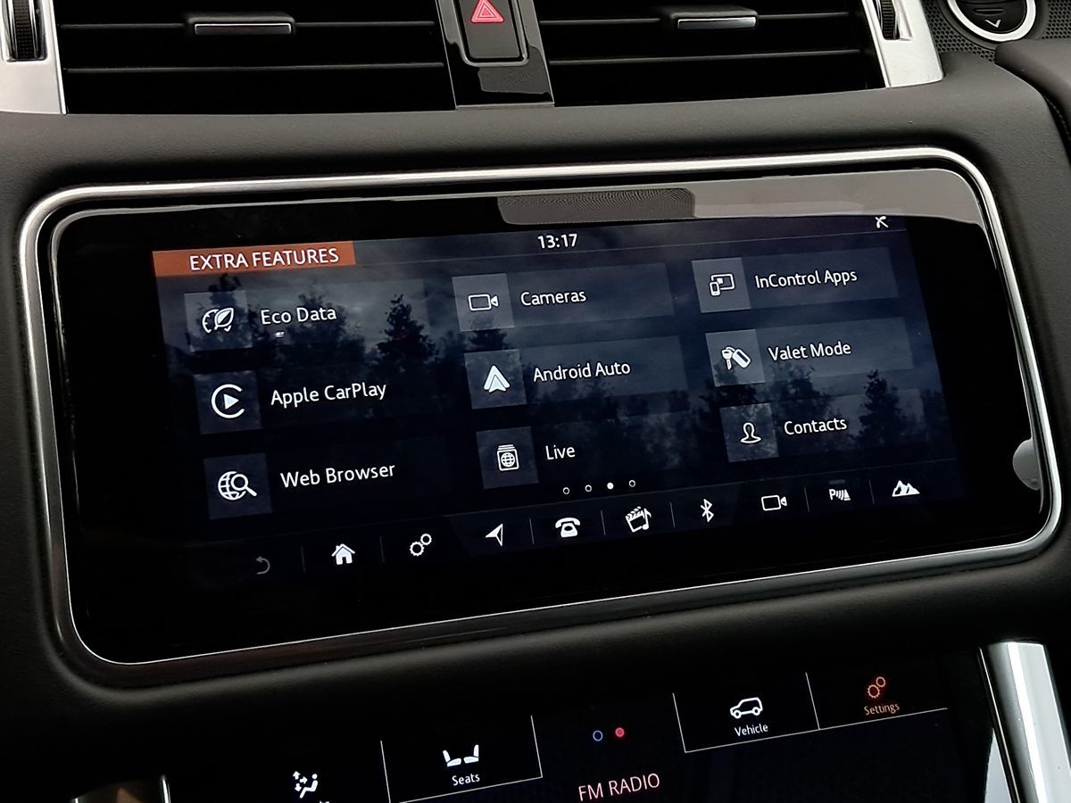 2019 Land Rover Range Rover Sport HST photo 16
