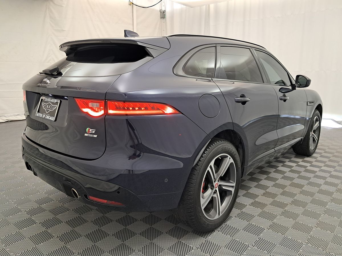 2019 Jaguar F-PACE Premium photo 4