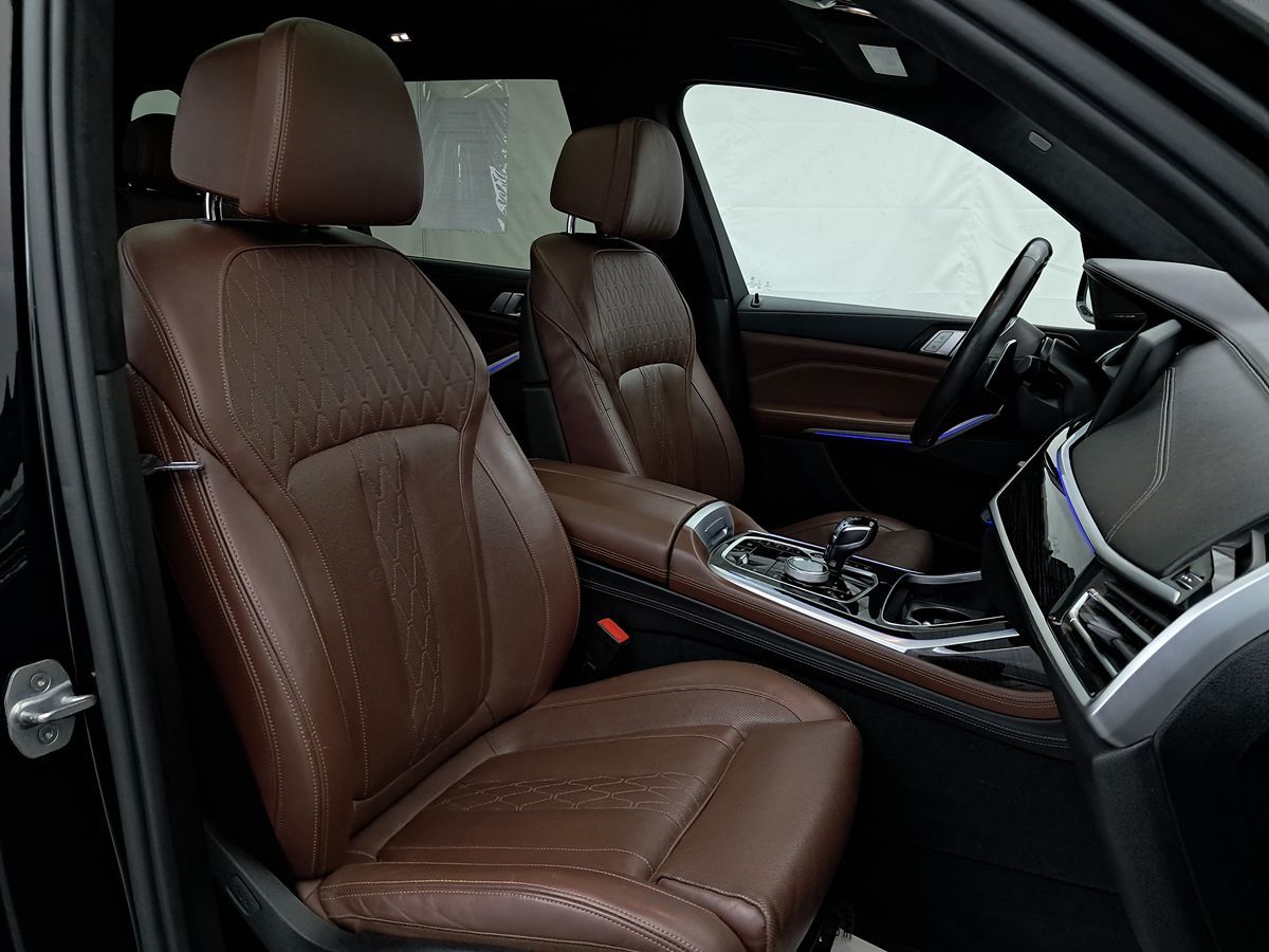 2020 Bmw X7 M50i photo 3