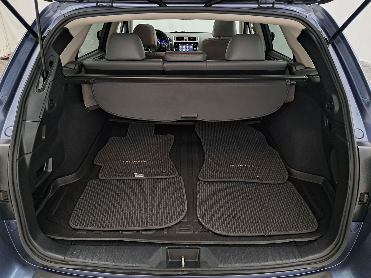 2018 Subaru Outback Limited photo 28