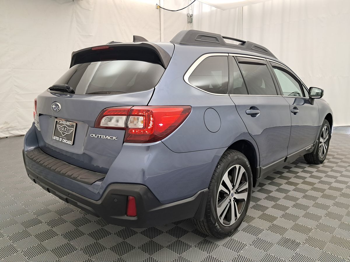 2018 Subaru Outback Limited photo 3