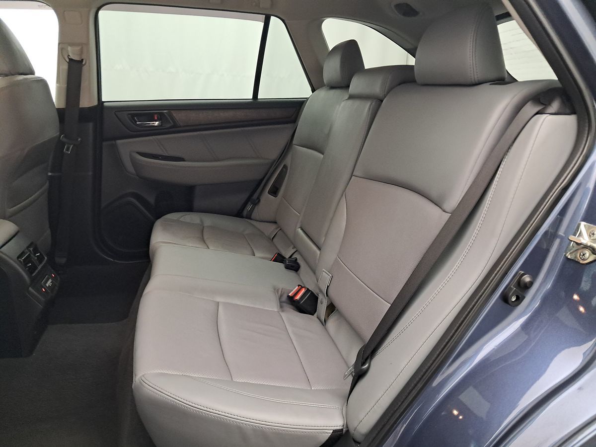 2018 Subaru Outback Limited photo 24