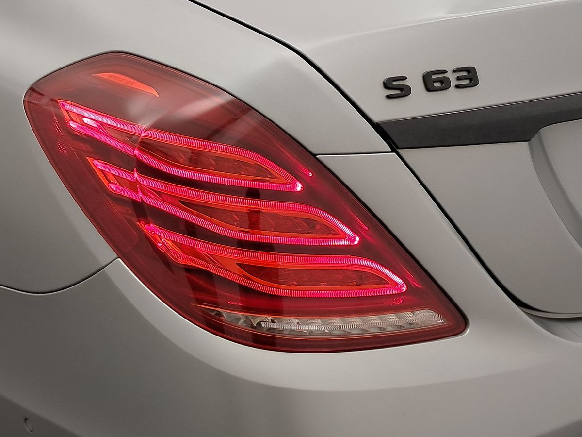 2016 Mercedes Benz S AMG 63 4MATIC photo 4
