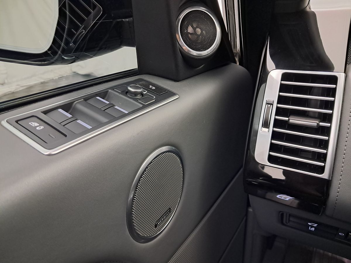 2015 Land Rover Range Rover Autobiography Black photo 11