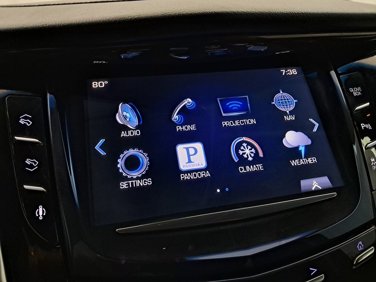 2016 Cadillac Escalade Standard photo 16