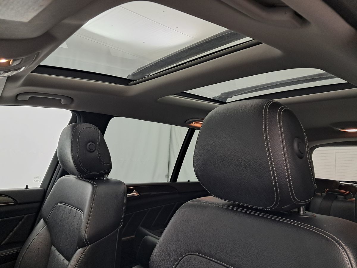 2016 Mercedes Benz GL 450 photo 3