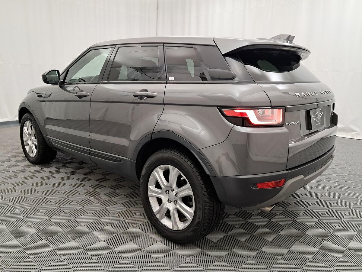 2019 Land Rover Range Rover Evoque SE photo 2