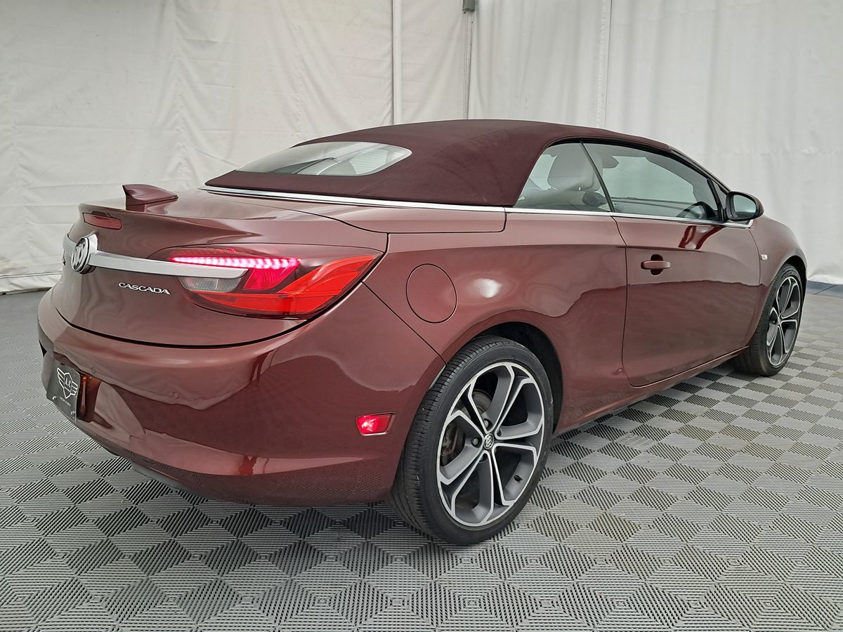 2018 Buick Cascada Premium photo 2