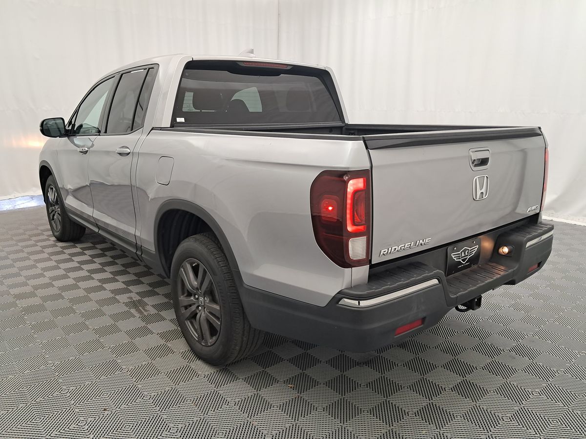 2019 Honda Ridgeline Sport photo 4