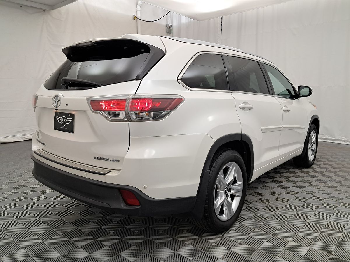 2016 Toyota Highlander Limited photo 3