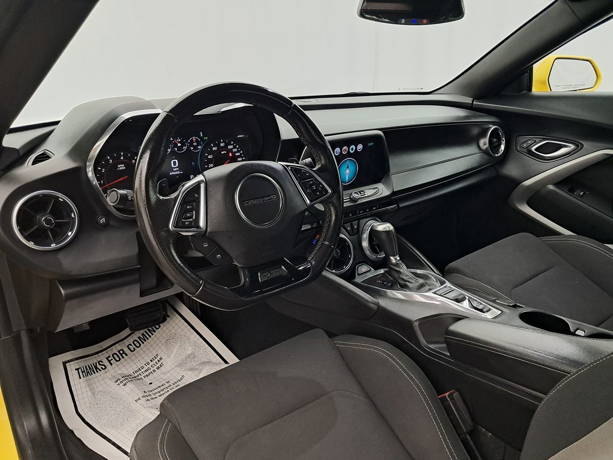 2017 Chevrolet Camaro 1SS Sport photo 2