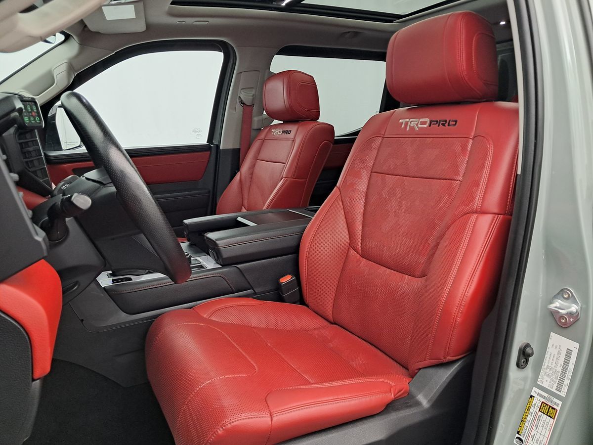 2022 Toyota Tundra TRD Pro CrewMax photo 13