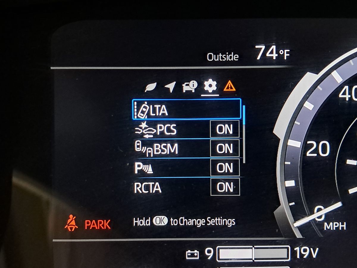 2022 Toyota Tundra TRD Pro CrewMax photo 16