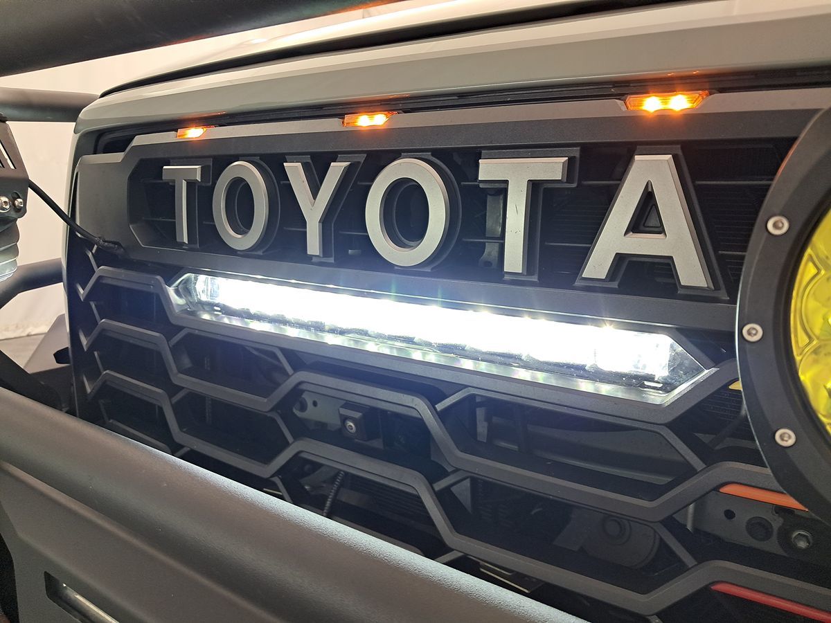 2022 Toyota Tundra TRD Pro CrewMax photo 4