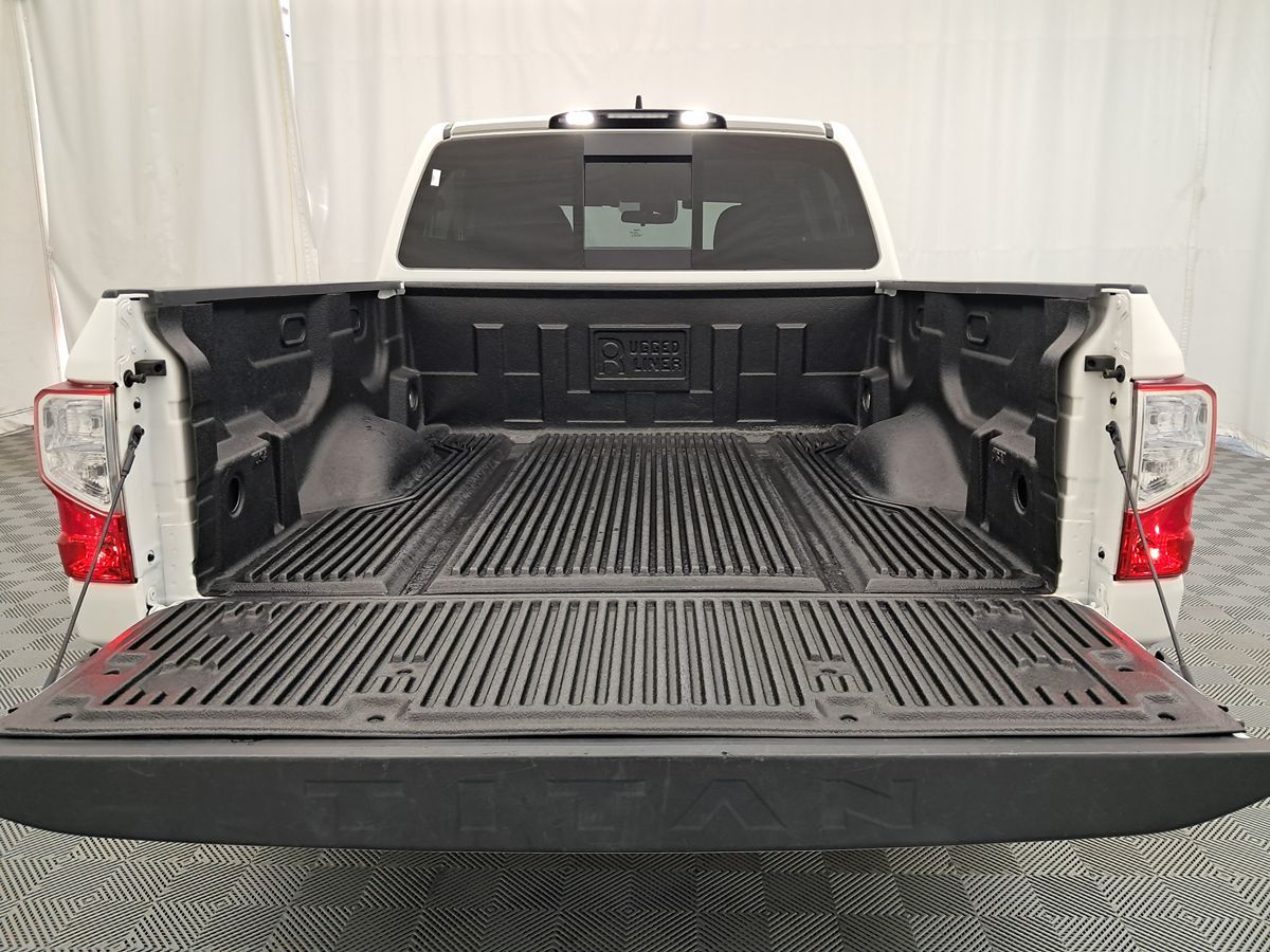 2023 Nissan Titan SV - Photo 5