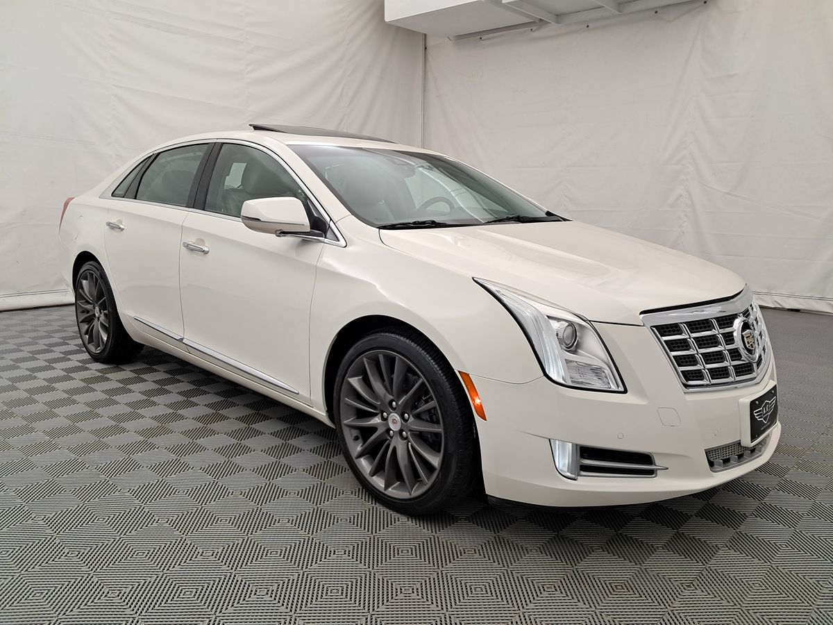 2013 Cadillac XTS Platinum photo 3