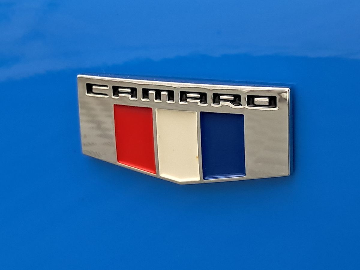 2022 Chevrolet Camaro 1LT RS photo 8