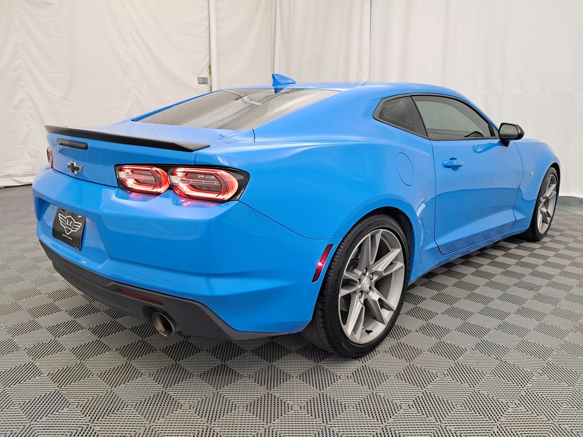 2022 Chevrolet Camaro 1LT RS photo 4