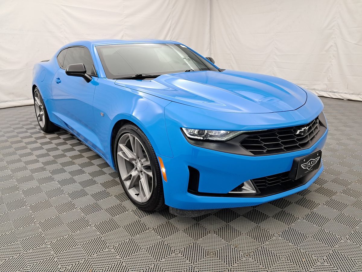 2022 Chevrolet Camaro 1LT RS photo 3