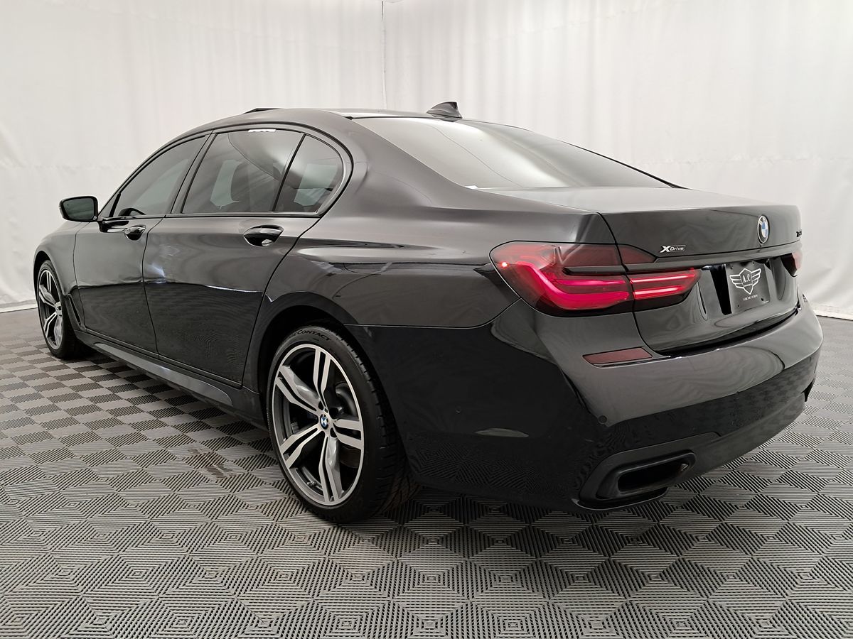 2019 Bmw 750i / B7 xDrive Sedan photo 2