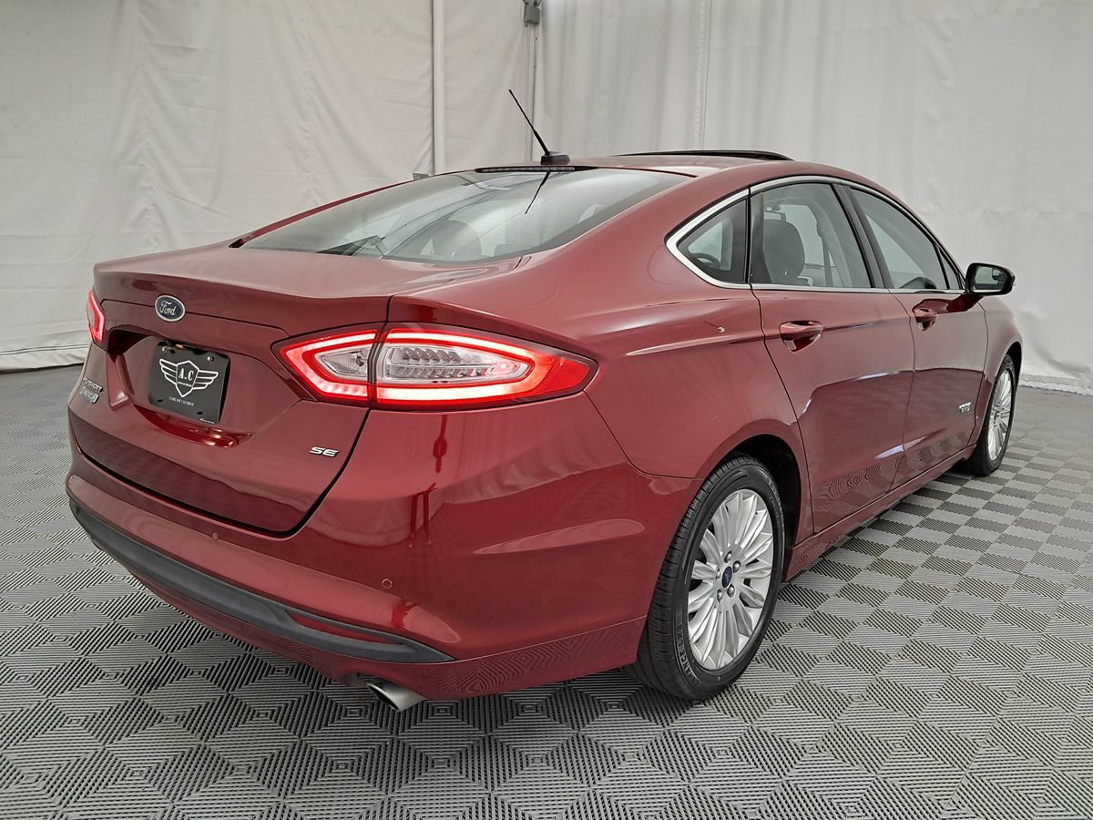 2014 Ford Fusion Energi SE photo 3