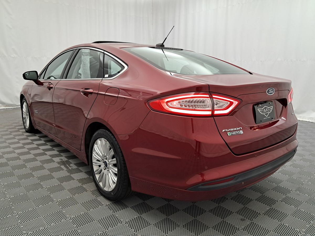 2014 Ford Fusion Energi SE photo 4